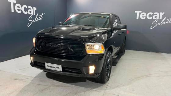 RAM CLASSIC 5.7 V8 GASOLINA LARAMIE CD 4X4 AUTOMÁTICO RAM CLASSIC 5.7 V8 GASOLINA LARAMIE CD 4X4 AUTOMÁTICO